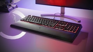 Ένα παράξενο πληκτρολόγιο  Razer Ornata Chroma Review  Unboxholics [upl. by Nylhtiak]