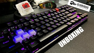 Glorious GMMK Tenkeyless Unboxing Gateron Reds [upl. by Salas390]