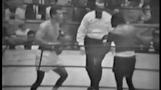 Jimmy Ellis vs Leotis Martin 8667 part 4 [upl. by Chemesh]