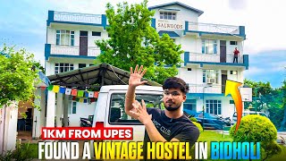 I found a vintage hostel near Upes Dehradun 🥹 Ridey behl vlogs youtuber vlogger collegelife [upl. by Ellan]