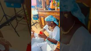 MAGNIFIQUE GESTE DE LA 2iéme FEMME ❤️ viralvideo wedding mariage shorts couple song africa [upl. by Ojillek687]