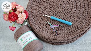 How to crochet a flat circle  Round Placemat I Crochet in the round  Beginner Friendly Crochet [upl. by Zacherie]