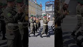 Die Militärmusik Kärnten bei der Fronleichnamsprozession in Klagenfurt [upl. by Chryste]