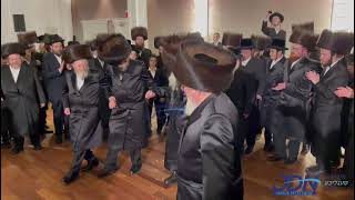 Sanz Klausenburg USA Rebbe Dances at the Rosenberg Wedding  Sivan 5783 [upl. by Atisusej927]