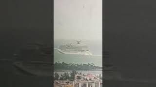 Carnival Horizon nach Oranjestad Aruba Niederländische Insel 324m lang 44m breit [upl. by Melisent]