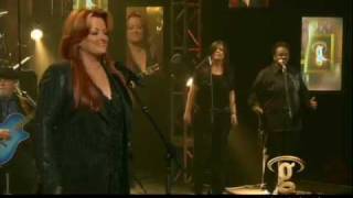 Wynonna sings quotI Hear You Knockingquot  Front Row Live [upl. by Eednarb]