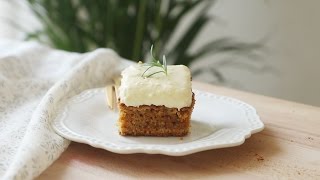 투박한 당근케이크  Carrot Cake with Cream Cheese Frosting  Honeykki 꿀키 [upl. by Ayotaj48]