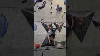 Blue V8 Dyno Send climbing indoorclimbing climb [upl. by Noswad]