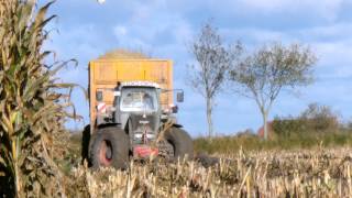 Agrartechnik in Ostfriesland Maisernte 2012  Festgefahren und dann [upl. by Renrag478]