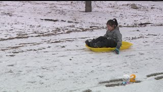 Families Hit Frazier Park For SnowFilled Winter Fun [upl. by Teri]