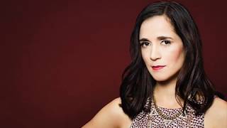 JULIETA VENEGAS  Morena mia Ft Miguel Bosé [upl. by Stedman]