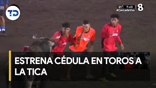 Toros a la Tica joven de 18 años estrena cédula con levantin [upl. by Strait]