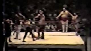 The Super Paralyzer  Controversial debut of Tombstone Piledriver 11981 Memphis Wrestling [upl. by Ellehcen620]