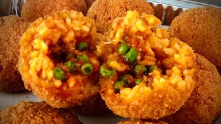 ARANCINI DI RISO AL RAGÙ ricetta siciliana [upl. by Anhoj]