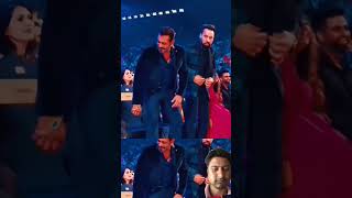 Salman khan attend the award function 😁🥰💕 bollywood salmankhan love [upl. by Batty]