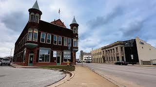 This unique Wisconsin city is halfway between the North Pole and the Equator [upl. by Chemaram874]