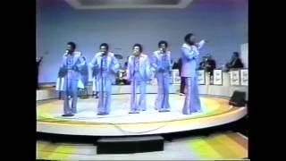 The Spinners  How Could I Let You Get Away  Live 1976 [upl. by Aremahs]