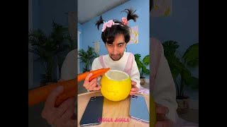 وجدت بيضة في الشارع وصنعت منها نودلز 🤭🥚🍜 [upl. by Einej]