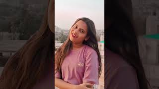 Suraj hua maddham suraj bhi hai or chand bhi 🖤 bollywood song shots trending [upl. by Nosyt]