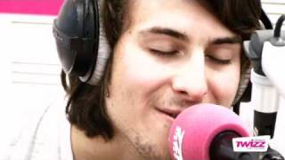 Bobby Bazini  I Wonder version acoustique pour Twizz Radio [upl. by Porett]