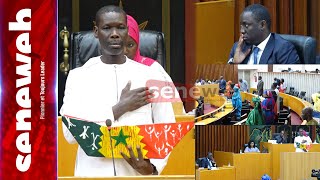 Une minute de silence pour les victimes de lémigration Pape Malick Ndour déroge à la régle [upl. by Nowd]