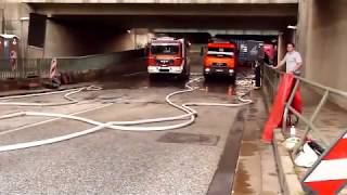 Unwetter über Hamburg  Feuerwehren im Dauereinsatz 060611 HauptVideo [upl. by Ydnyl]