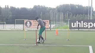 STÉPHANE BALLO U17 A TUBIZE SÉANCE SPÉCIFIQUE DE DRIBBLES À LA DFA 1 [upl. by Naerb]