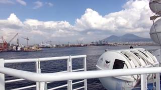 Fahrt mit der Fähre von Napoli nach Ischia [upl. by Josephina]