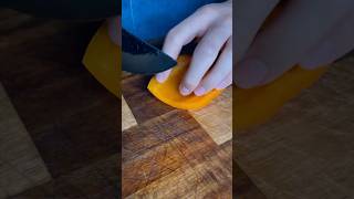 Huusk Knife vs Bell Pepper 🫑 howto sharpen the infamous meme knife 💯 on whetstone satisfying [upl. by Champ]