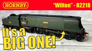 Its a BIG ONE Hornbys West Country quotWiltonquot Steam Locomotive  Model Railway Review  R2218 [upl. by Kat547]