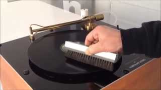 Vinylbrush for record wet cleaning by levin design Solingen [upl. by Ennaerb]