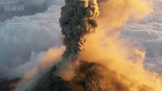 Horrible Today The Destruction of Naples The Threat of the Deadly Eruption of Mount Vesuvius [upl. by Cyrill]