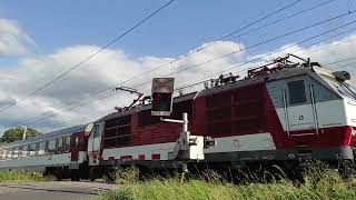 Železničné priecestie Liptovský Hrádok  1872024  Slovak level crossing [upl. by Anerac]