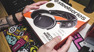 SteelSeries  Arctis 9 Wireless Headsets  Overview [upl. by Tulley]