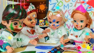 Anna and Elsa Toddlers Go to School amp Play with Colors in Art Class Elsya Annya Painting Dolls Toys [upl. by Unders205]