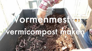 Inis Moestuin 81  Wormenmest wormencompost vermicompost maken in een wormenhotel of toren [upl. by Volpe794]