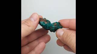 Dioptase Renéville Congo 35 grammes [upl. by Davine]