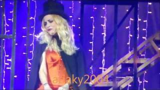 Anna Vissi  quotDodekaquotquotDen Tha Yparxi AlloquotquotTha Borousaquot RexOpening Night161211 [upl. by Ruford]