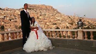 Worlds Tallest Man Married [upl. by Peggi]