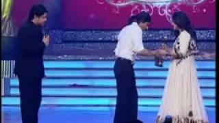 Shahrukh and Kajol at GIFTH 2011  Part 1 ON STAGE [upl. by Winny]