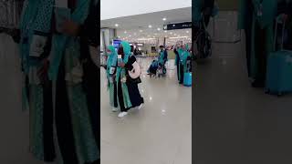 KEBERANGKATAN JAMAAH UMROH DI BANDARA INTERNASIONAL JUANDA SURABAYA [upl. by Aoniak]