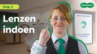 Lenzen indoen pak de rechterlens  Tutorial 2  Specsavers NL [upl. by Aleina]