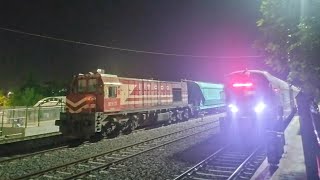 TCDD DE 24 175 Yük Treni kornalı geçiş [upl. by Yemiaj835]