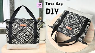 Zipper Tote Bag Tutorial  DIY Open Wide Zipper Tote Bag [upl. by Hairas]