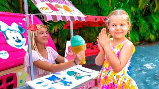 Diana y Roma Juegan a la Tienda de Helados [upl. by Einreb140]