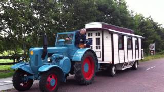 Lanz Bulldog met Woonwagen [upl. by Schwarz]