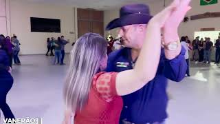 Grupo Vanerão em Pinhão PR  Clube Estradão  Início de baile [upl. by Beauregard384]