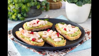 CROSTINI CON GAMBERETTI E CREMA AVOCADO [upl. by Ahsinna521]