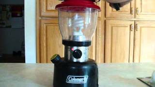 Review Coleman Battery operated Lantern [upl. by Cattan]