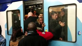 Incidents sur RER D le 25022014 à Villeneuve [upl. by Llener]